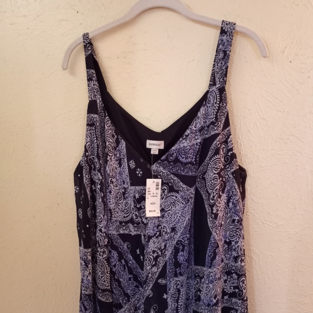 Avenue 18/20 Maxidress.           Feels Like a Cloud